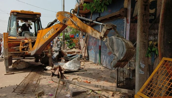 Anti-encroachment drive in Shaheen Bagh begins amid protests: Reports