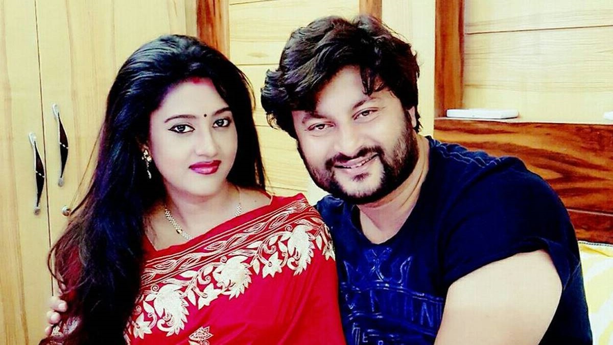 Oriya Acter Xxx Sex - Read how two Odia movie stars are fighting an ugly divorce battle