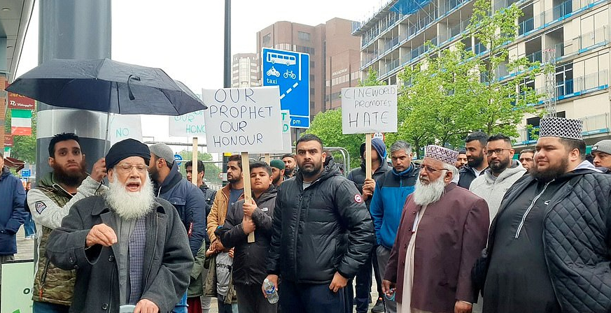 Shia-Sunni conflict in UK, Sunni Muslims protest against film made by Shias