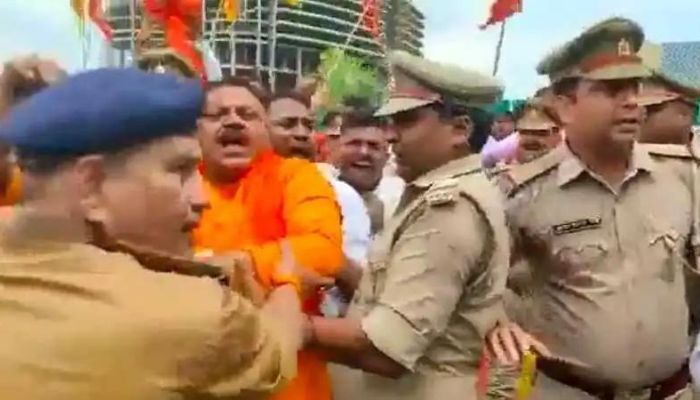 Lucknow: Hindus arrested for reciting Hanuman Chalisa outside Lulu mall