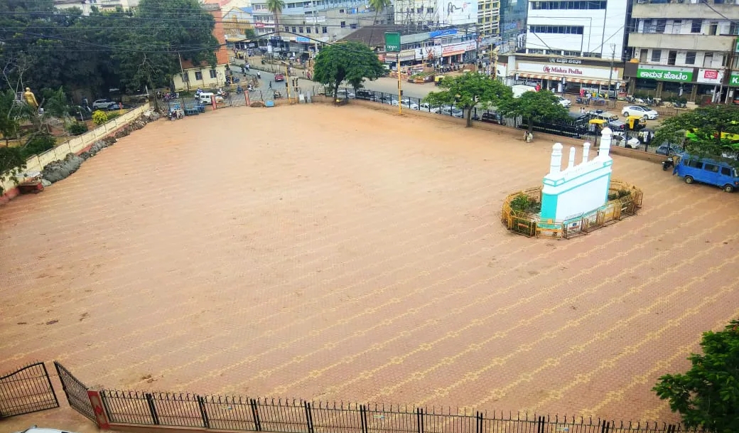 Congress govt had opened fire on Hindus for trying to hoist tricolour at Hubli Idgah