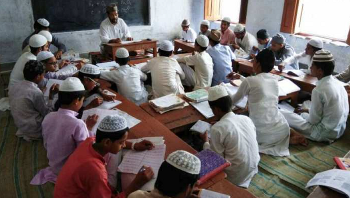 Madarsa teacher arrested for making obscene videos of minor students and blackmailing in Bihar