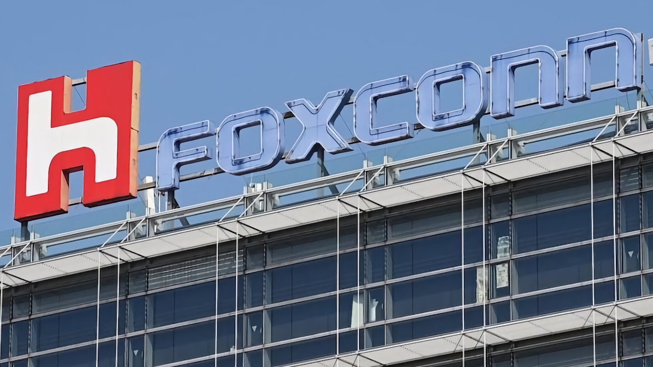 Foxconn iPhone factory continues to face protests over China's 'Zero COVID' policy