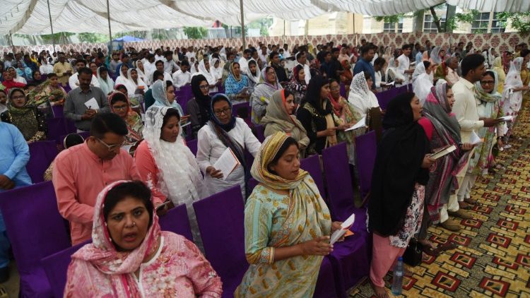 Pakistan: Minority Christians face atrocities, report says over 100 cases of forced conversions and kidnappings in 3 years