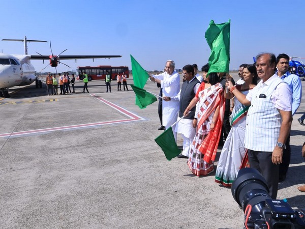 Flight service between Bhubaneswar and Rourkela begins, CM Patnaik thanks PM Modi and Aviation minister Jyotiraditya Scindia