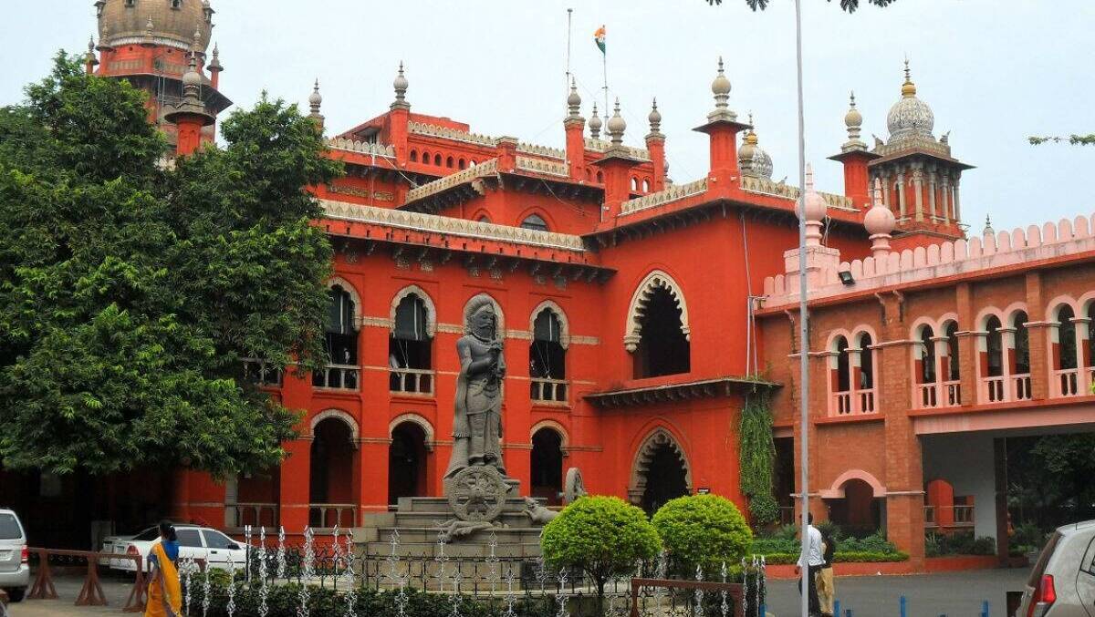 Madras HC reduces life sentence of woman who set her daughter on fire