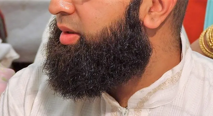 Darul Uloom Deoband issues fatwa warning students against shaving, says students without beards won't be allowed on the premises