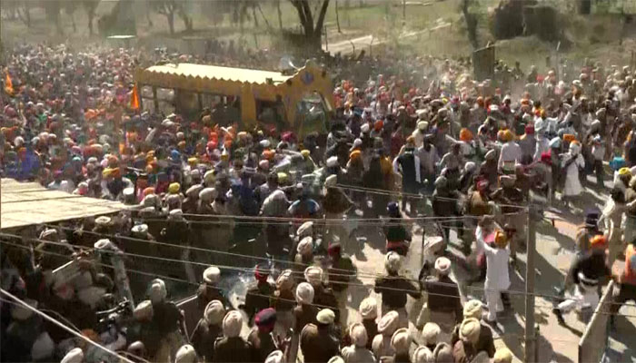 Amritsar, Punjab: Supporters of Amritpal Singh break barricades, attack police station in Ajnala