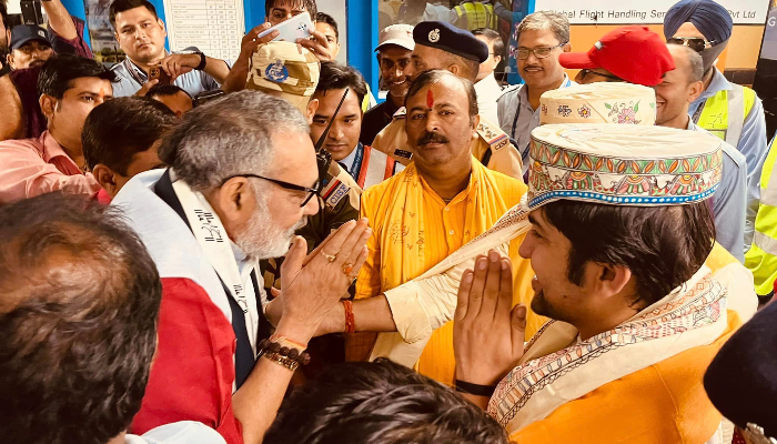 Dhirendra Shastri reaches Bihar for the Bageshwar Dham program amidst terror alert