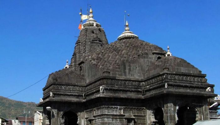 Hindus Perform Purification Ritual At Trimbakeshwar Temple In Nashik