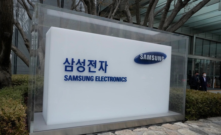 Former Samsung executive indicted for stealing South Korean semiconductor production secrets, worth over $200 million, for rivals in China