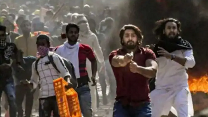 Delhi Court asks trial court to decide over bail plea of Delhi riots accused Shahrukh Pathan