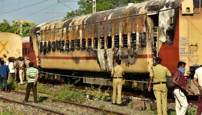 10 people dead, several others injured in fire on a private train coach in Madurai