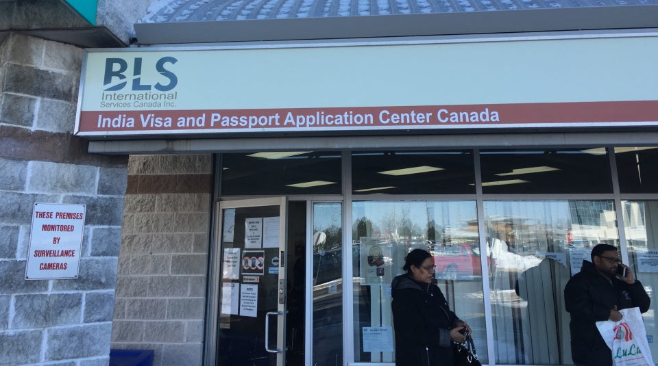 India suspends visa services in Canada "until further notice"