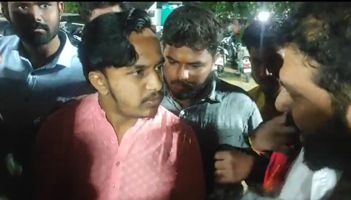 Fareed Shah of Hyderabad poses as Ashish to enter Garba, prevented from entering