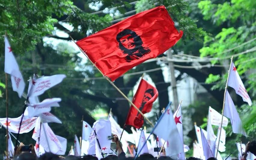 SFI goons attack and lock up ABVP worker for wearing a rakhi