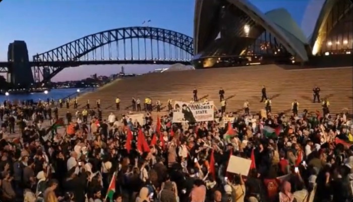 Sydney: Hamas supporters openly call for repeat of Holocaust, wave Al Qaeda flags