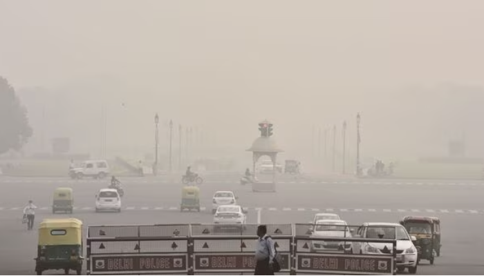 Delhi air pollution: Schools closed for 2 days, construction ban, vehicle curbs in place