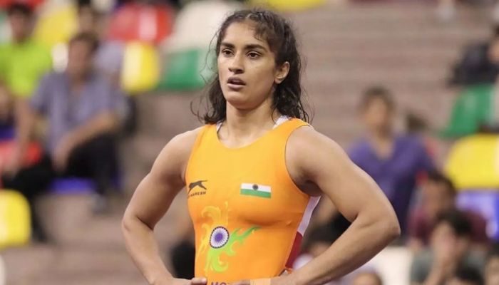 Vinesh Phogat to return Khel Ratna and Arjuna Award 2 days after government suspended activities of Wrestling Federation