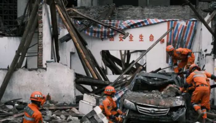 6.2 magnitude earthquake jolts China, 111 dead, 200 injured