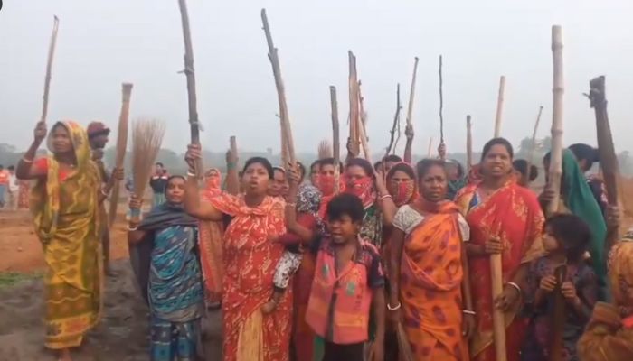 After Sandeshkhali, women in Howrah protest illegal land grabbing by TMC leader Sheikh Khalil Ahmed