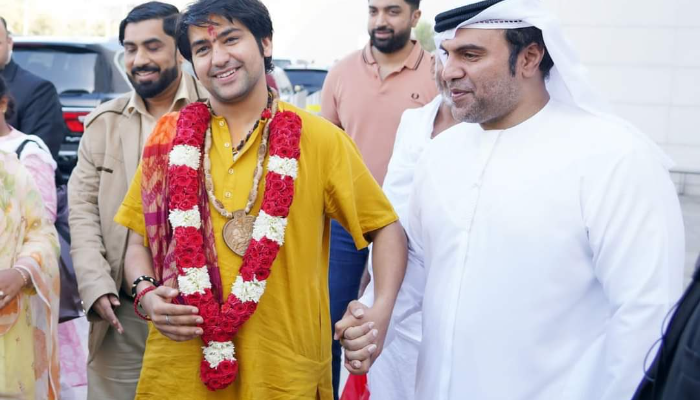 Dubai: Businessman Bu Abdullah invites Pandit Dhirendra Shastri for Satsang