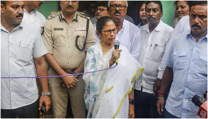 Mamata Banerjee accuses protesting medics of wanting to grab power