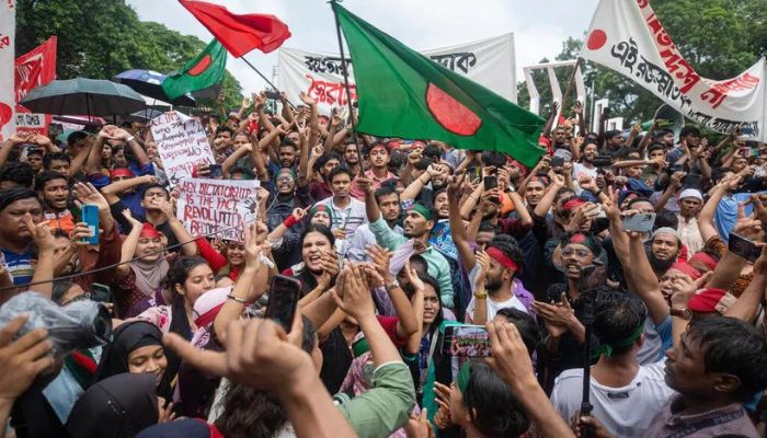 Bangladesh: 8 dead after protestors clash with police, Awami League supporters demanding resignation of Sheikh Hasina